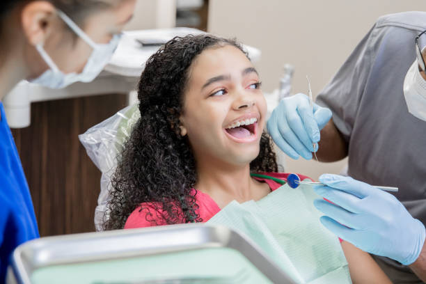Best Emergency Broken Tooth Repair in Hinton, OK